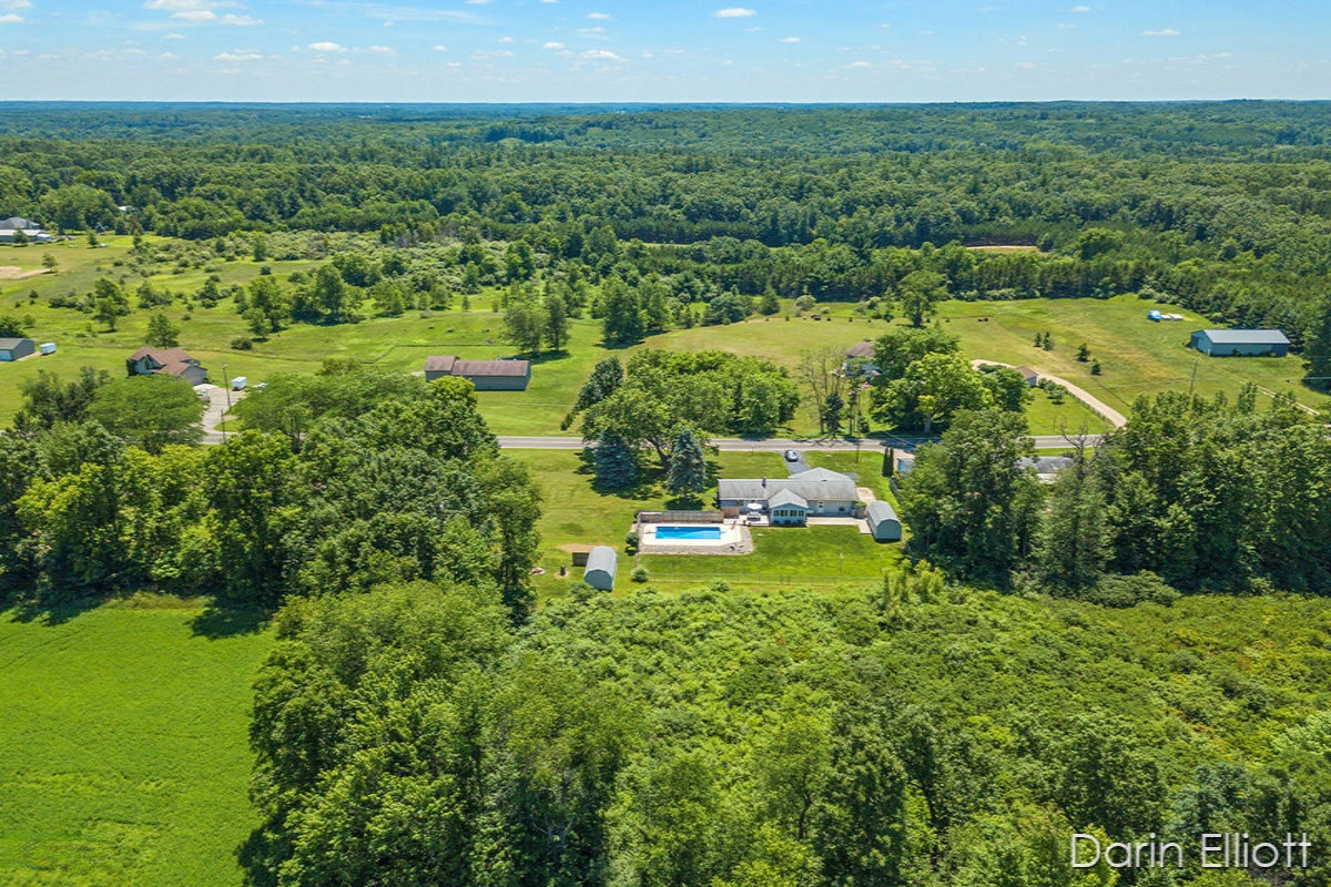 10230 Baker Road Greenville, MI 48838 - Photo 26 of 39 IMG_10236