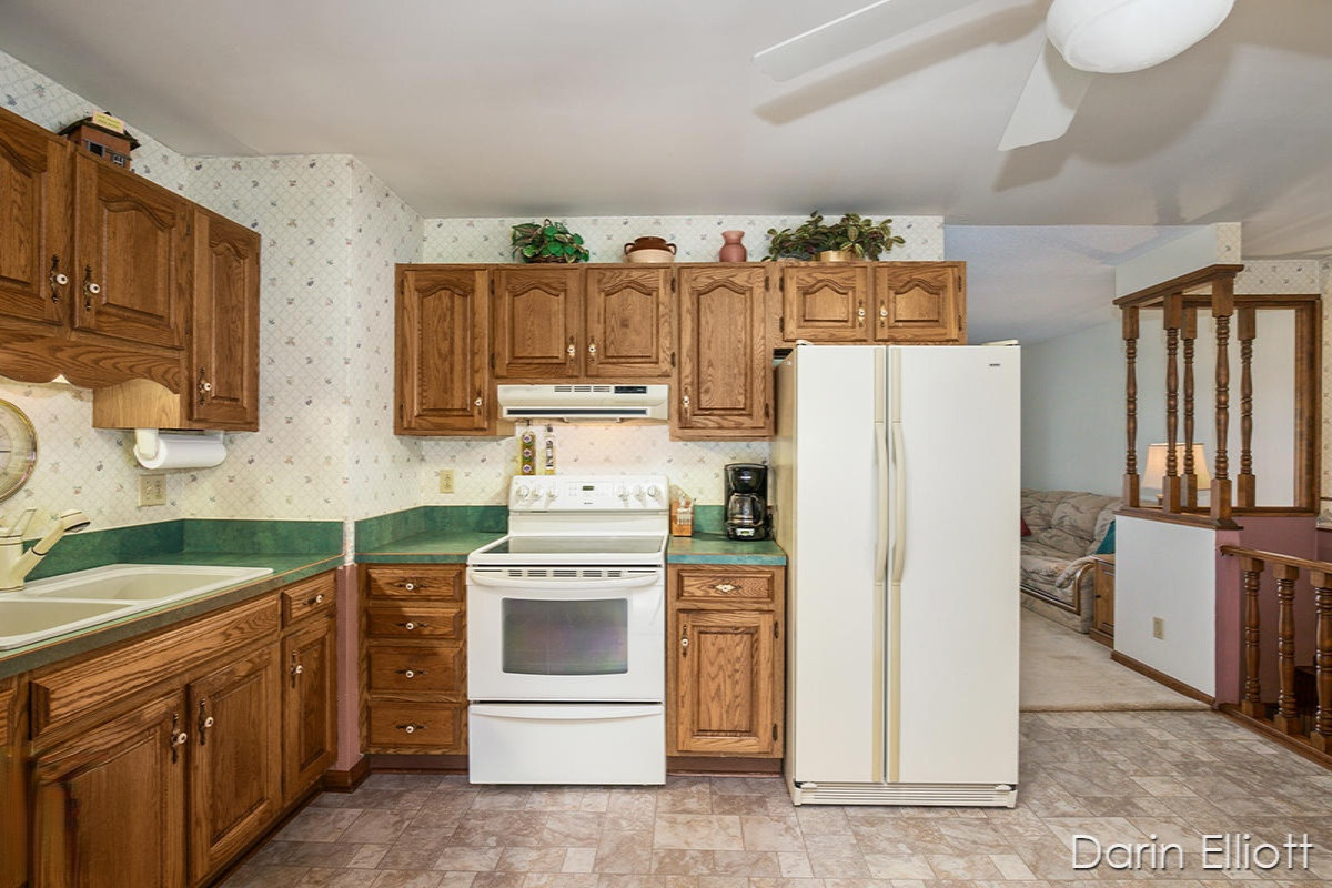 10230 Baker Road Greenville, MI 48838 - Photo 10 of 39 IMG_10249