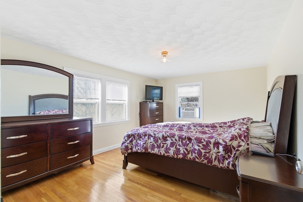 72 Redlands Road Boston, MA 02132 - Photo 12 of 31