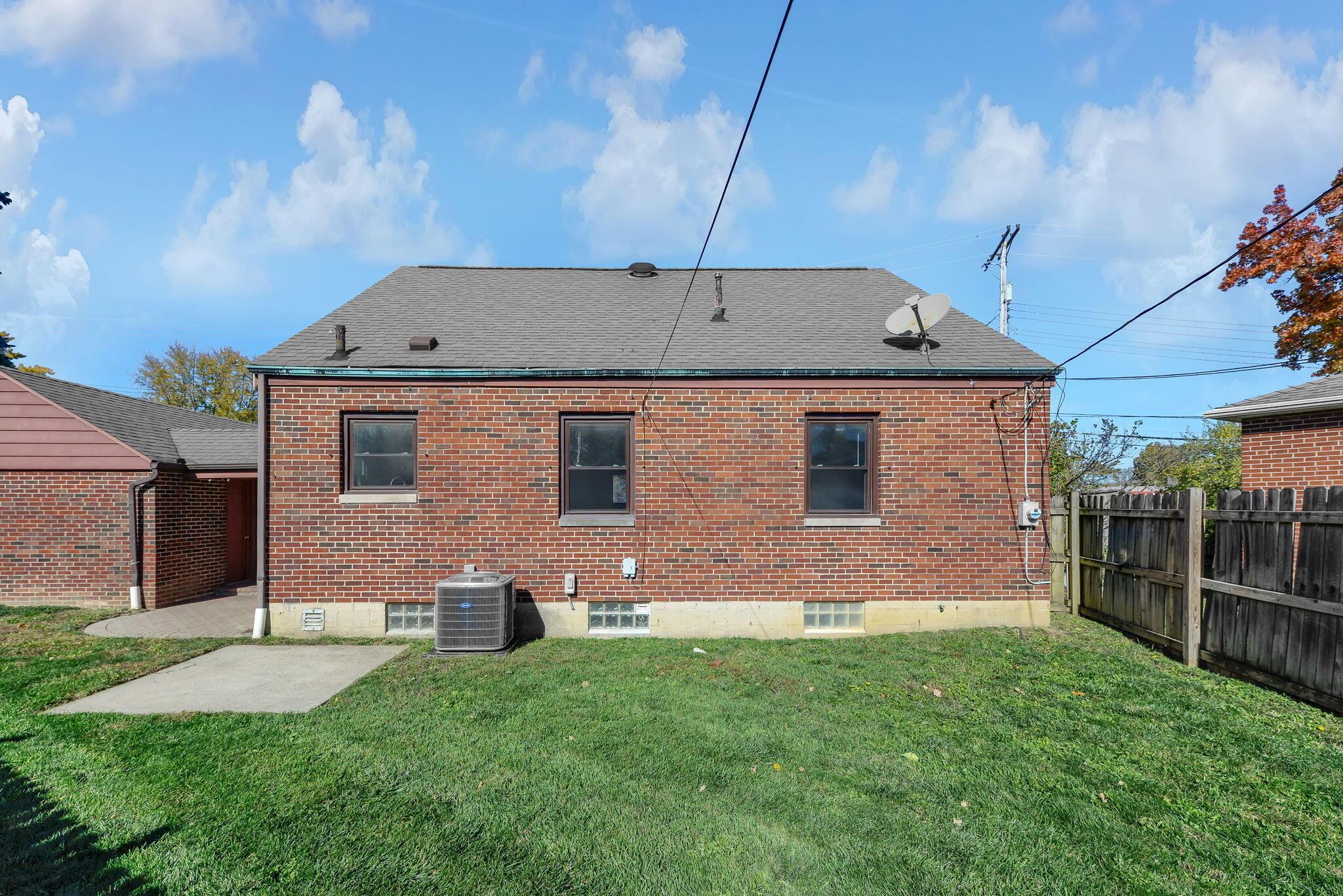 30 Demorest Road Columbus, OH 43204 - Photo 23 of 31 36-web-or-mls-30-demorest-rd