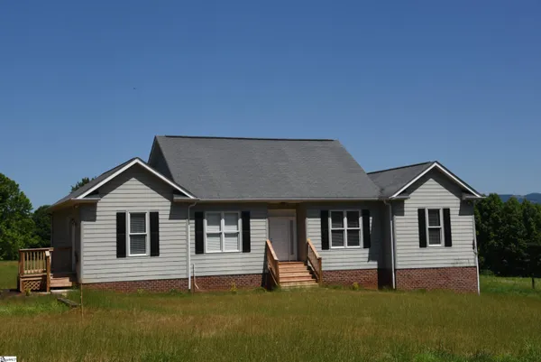 $2,600 | 3965 North Highway 101, Greer, SC 29651