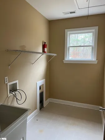 $2,600 | 3965 North Highway 101, Greer, SC 29651