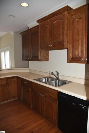 $2,600 | 3965 North Highway 101, Greer, SC 29651