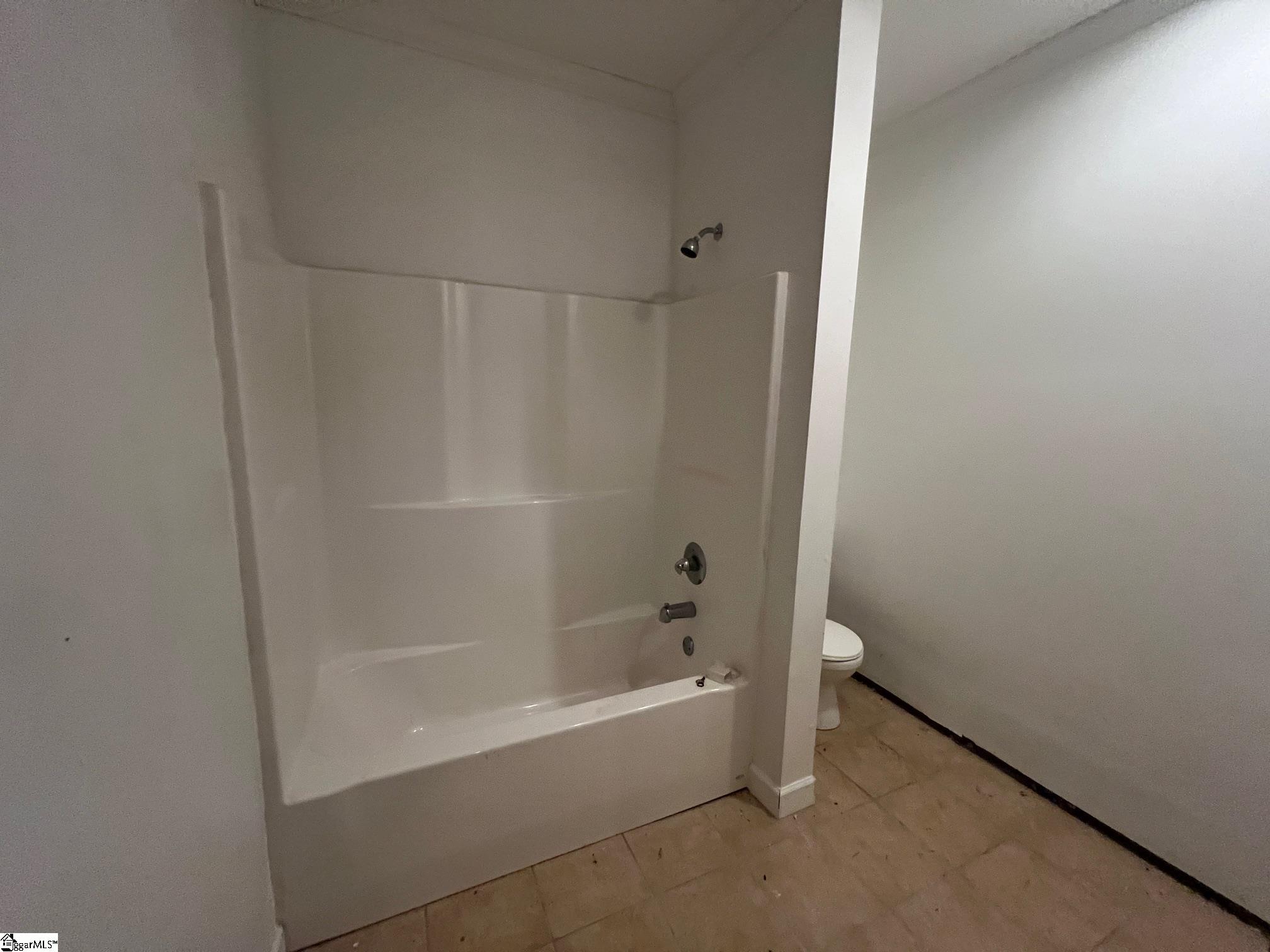 3965 North Highway 101 Greer, SC 29651 - Photo 9 of 25