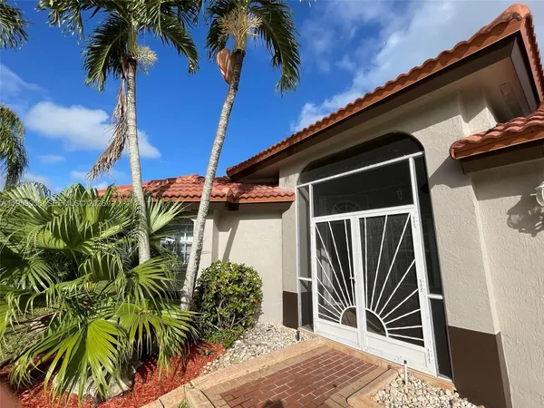 $3,550 | 2710 Augusta Drive, Unit 25, Homestead, FL 33035