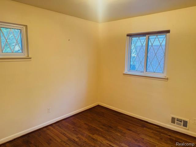 3945 Harding Street Dearborn Heights, MI 48125 - Photo 14 of 15