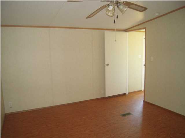 123 Marigold Avenue DeFuniak Springs, FL 32433 - Photo 11 of 28 Gallery Image 11