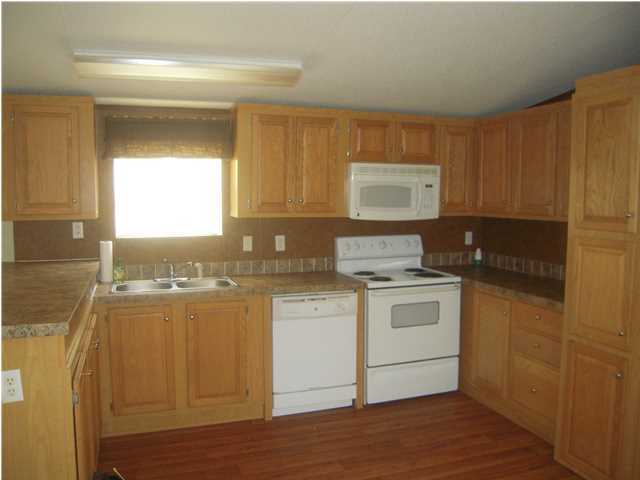 123 Marigold Avenue DeFuniak Springs, FL 32433 - Photo 19 of 28 Gallery Image 19