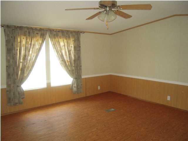 123 Marigold Avenue DeFuniak Springs, FL 32433 - Photo 21 of 28 Gallery Image 21