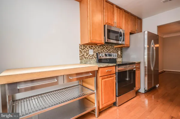 $2,700 | 9316 Jarrett Court, Montgomery Village, MD 20886