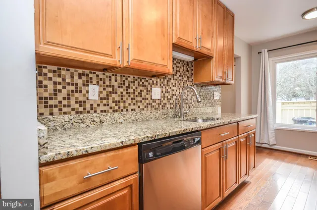 $2,700 | 9316 Jarrett Court, Montgomery Village, MD 20886