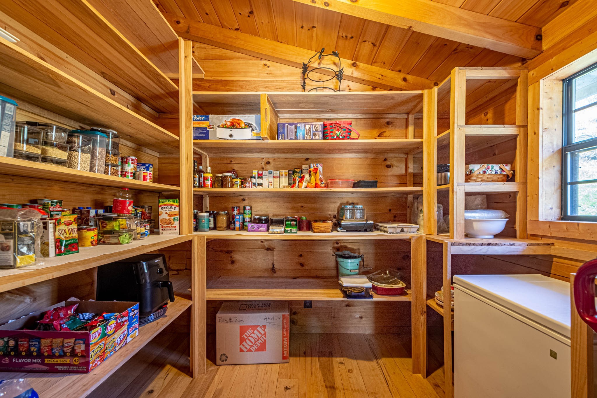 860 Loyd Road Pulaski, TN 38478 - Photo 27 of 70 a room with storage and utility