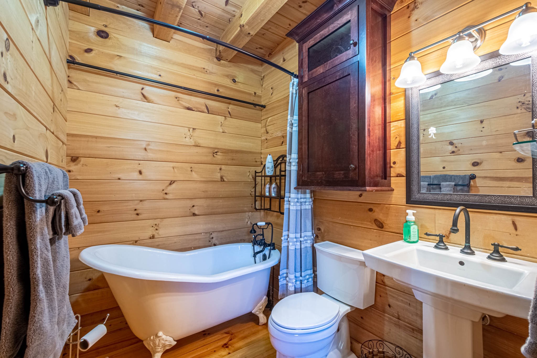 860 Loyd Road Pulaski, TN 38478 - Photo 35 of 70 a bathroom with a sink a toilet and shower