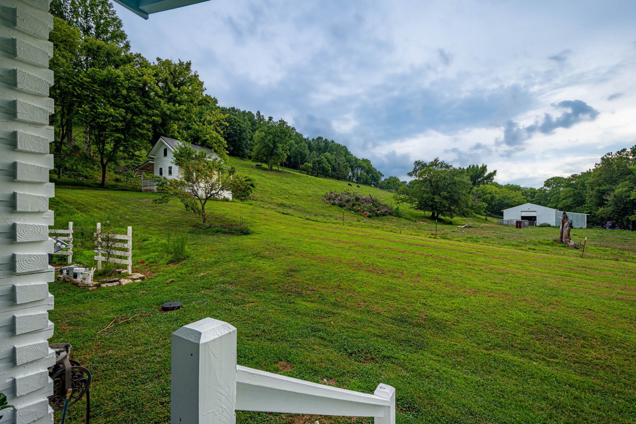 860 Loyd Road Pulaski, TN 38478 - Photo 45 of 70 a view of a golf course with a garden