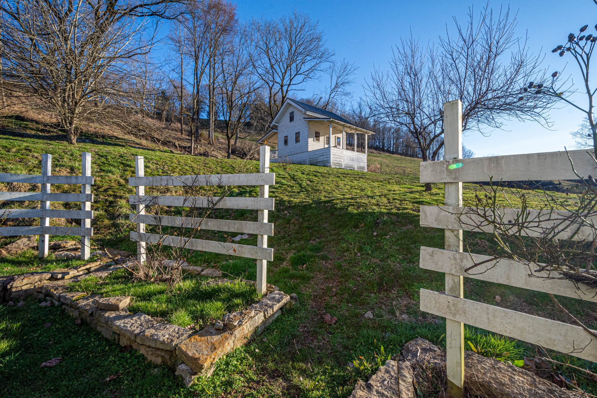 860 Loyd Road Pulaski, TN 38478 - Photo 51 of 70 a backyard of a house with lots of green space