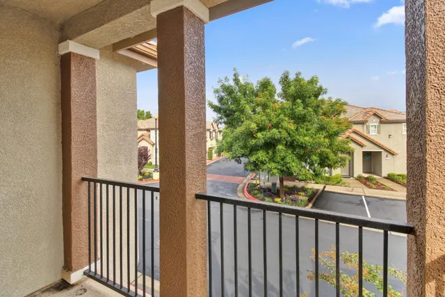 $479,000 | 206 Rivage Circle, Folsom, CA 95630