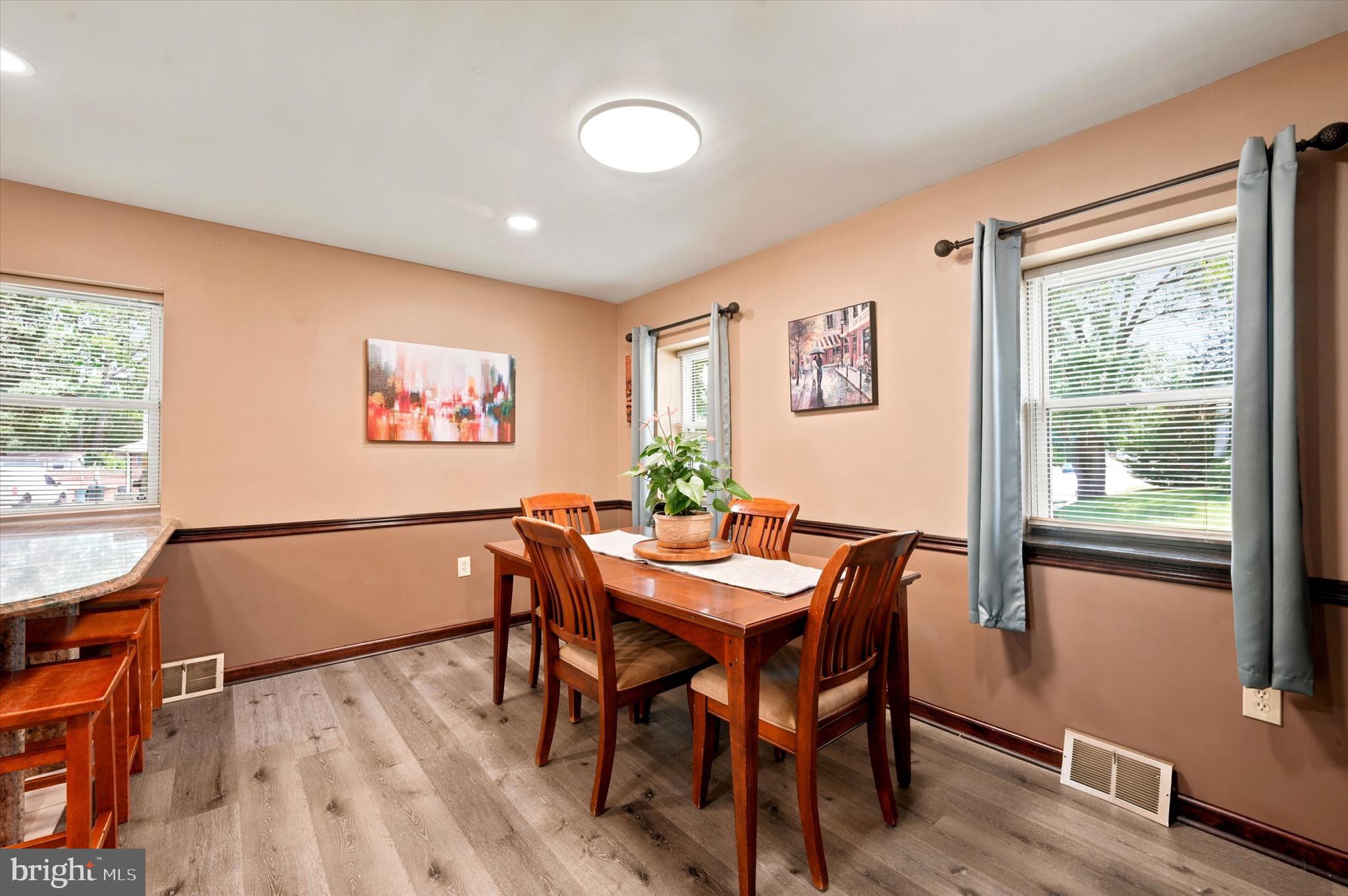 747 Surrey Road Aldan, PA 19018 - Photo 15 of 25 Dining Room