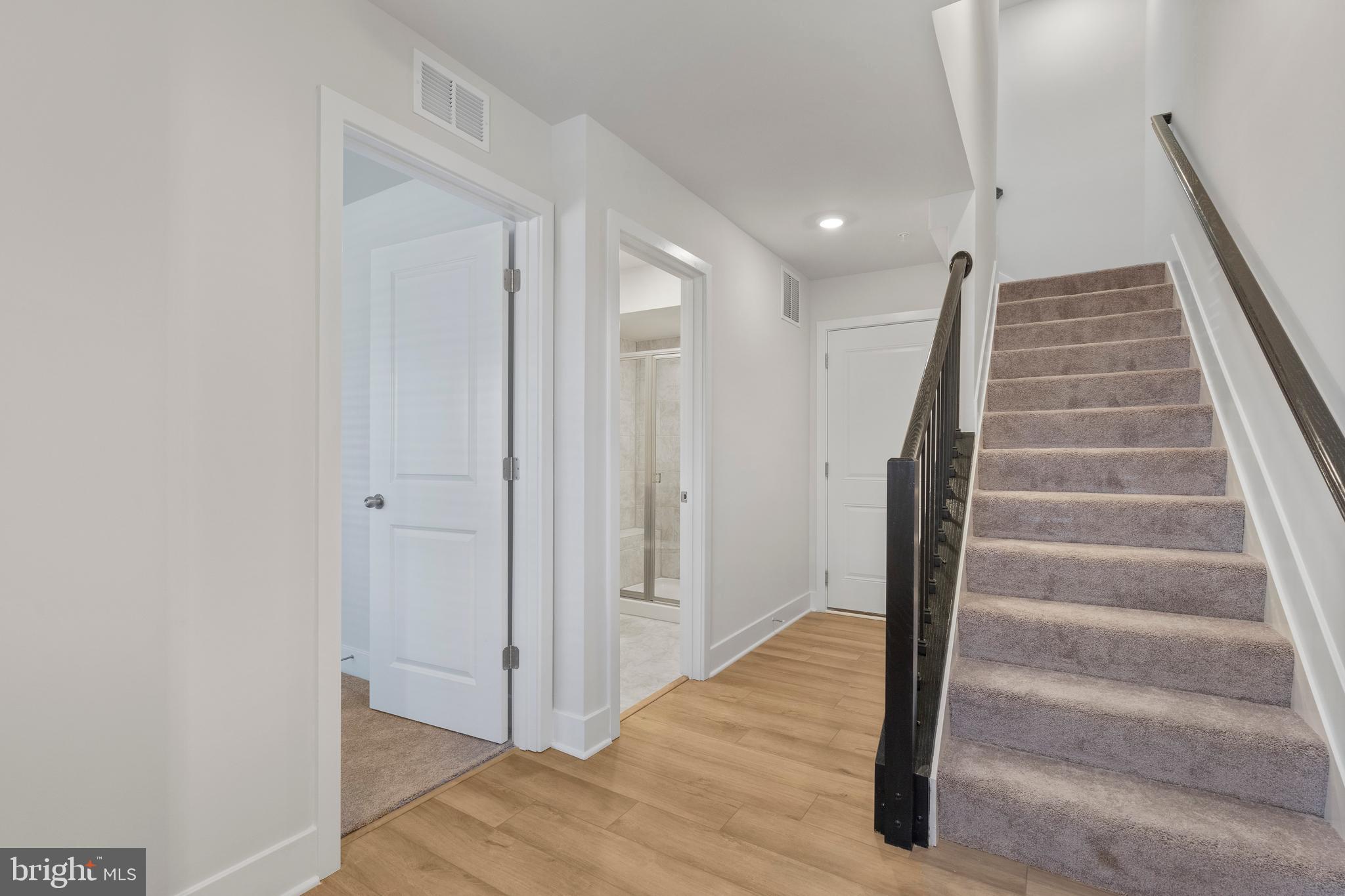 1822 Parham Way Baltimore, MD 21244 - Photo 4 of 38