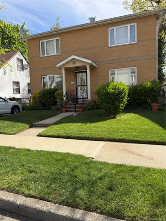 $979,000 | 79-31 262nd Street | Floral Park