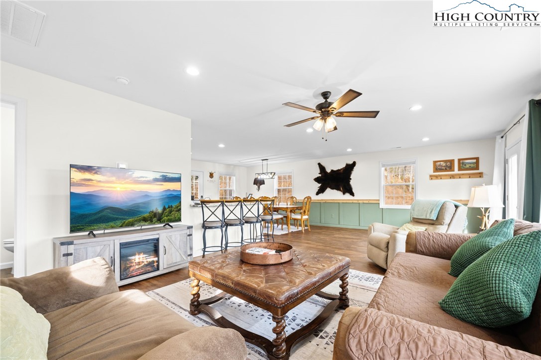 482 Bear Run Road Lenoir, NC 28645 - Photo 5 of 41