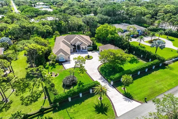$3,195,000 | 6656 Trail Boulevard, Naples, FL 34108