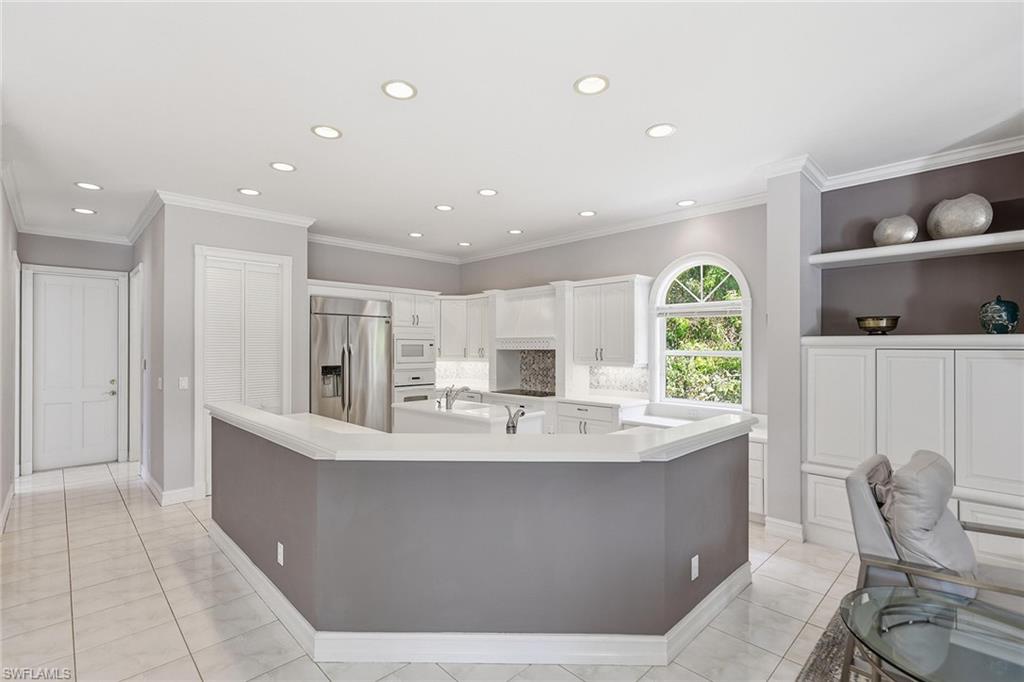 6656 Trail Boulevard Naples, FL 34108 - Photo 18 of 38
