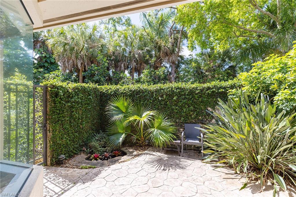 6656 Trail Boulevard Naples, FL 34108 - Photo 28 of 38
