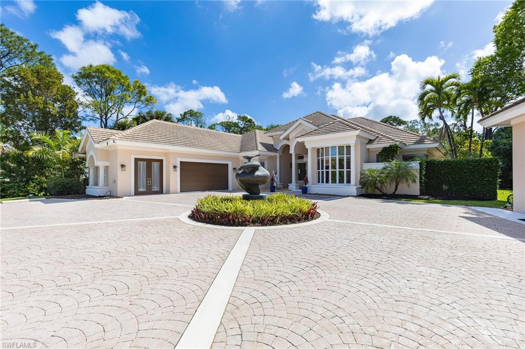 6656 Trail Boulevard Naples, FL 34108 - Photo 3 of 38