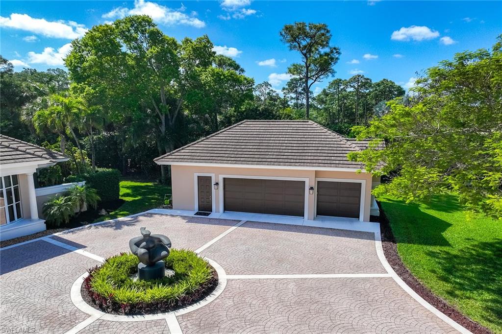 6656 Trail Boulevard Naples, FL 34108 - Photo 8 of 38