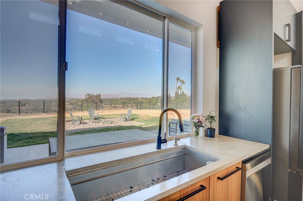 9449 Equestrian Drive Riverside, CA 92503 - Photo 12 of 43