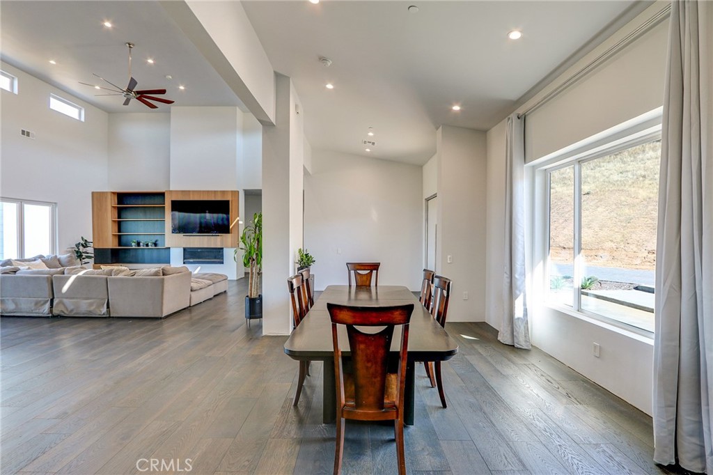 9449 Equestrian Drive Riverside, CA 92503 - Photo 13 of 43
