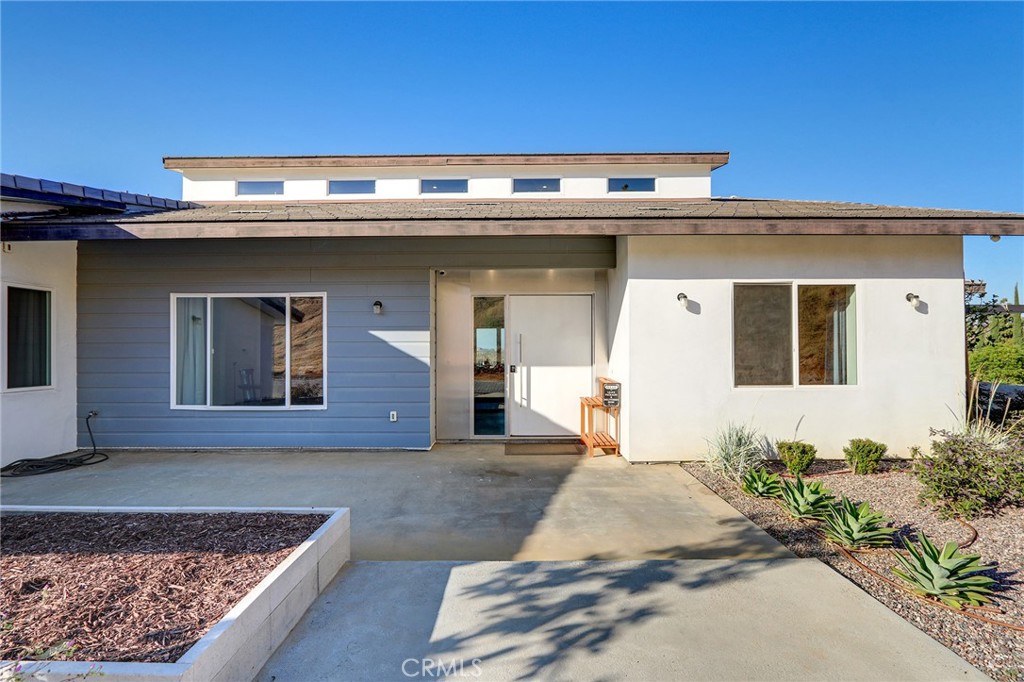 9449 Equestrian Drive Riverside, CA 92503 - Photo 4 of 43