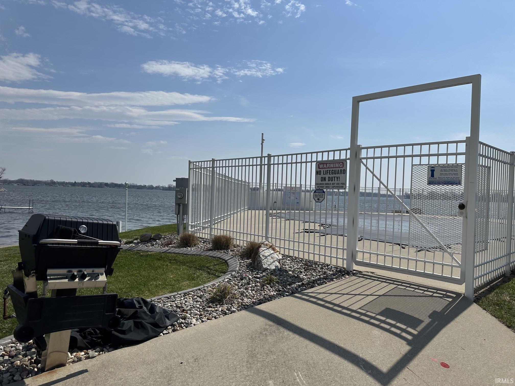 1725 Colonial Drive Rochester, IN 46975 - Photo 3 of 22