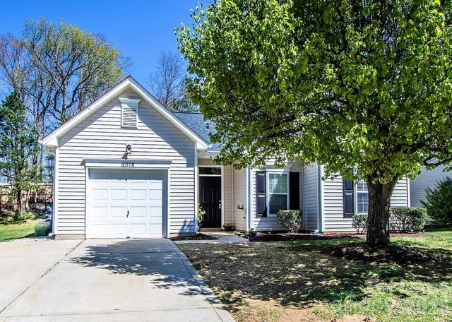 $1,835 | 4018 Far West Drive, Charlotte, NC 28269