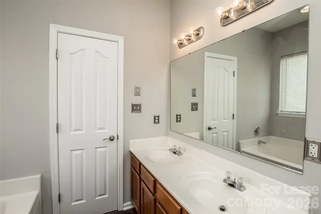 $1,835 | 4018 Far West Drive, Charlotte, NC 28269