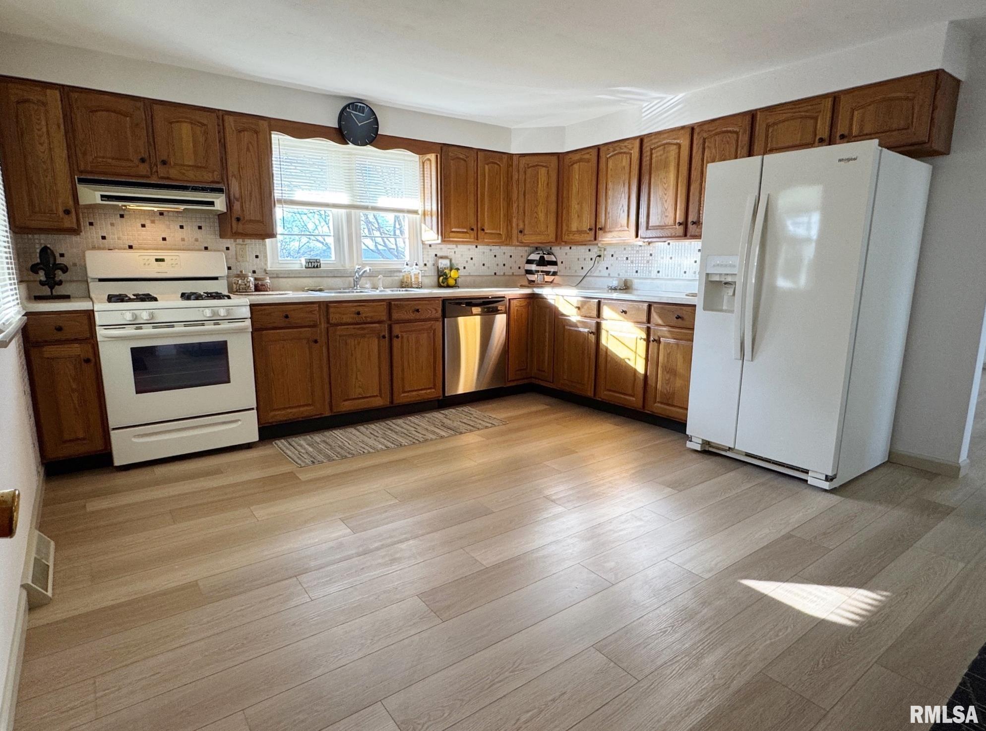 19314 Springfield Road Groveland, IL 61535 - Photo 14 of 33