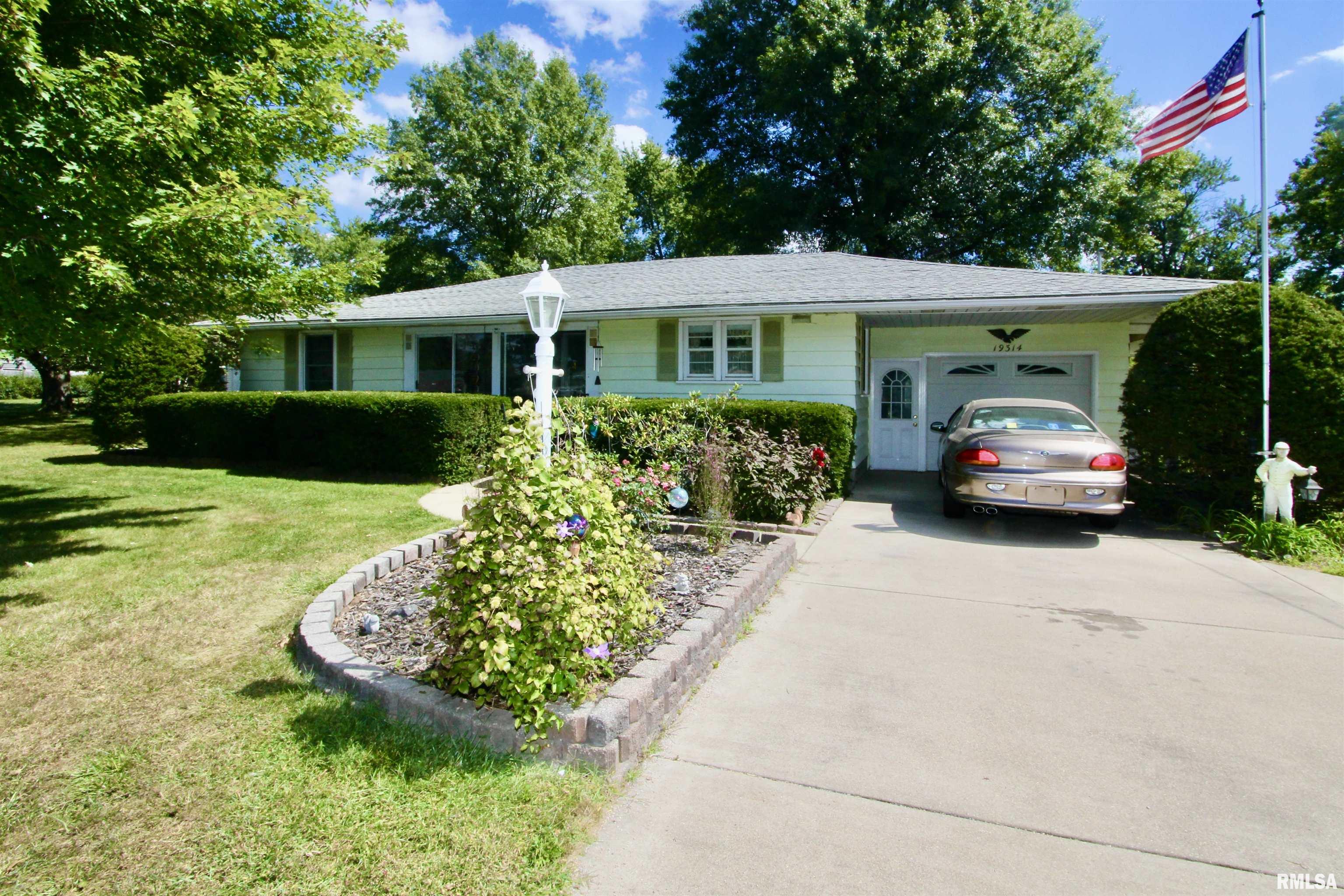 19314 Springfield Road Groveland, IL 61535 - Photo 3 of 33