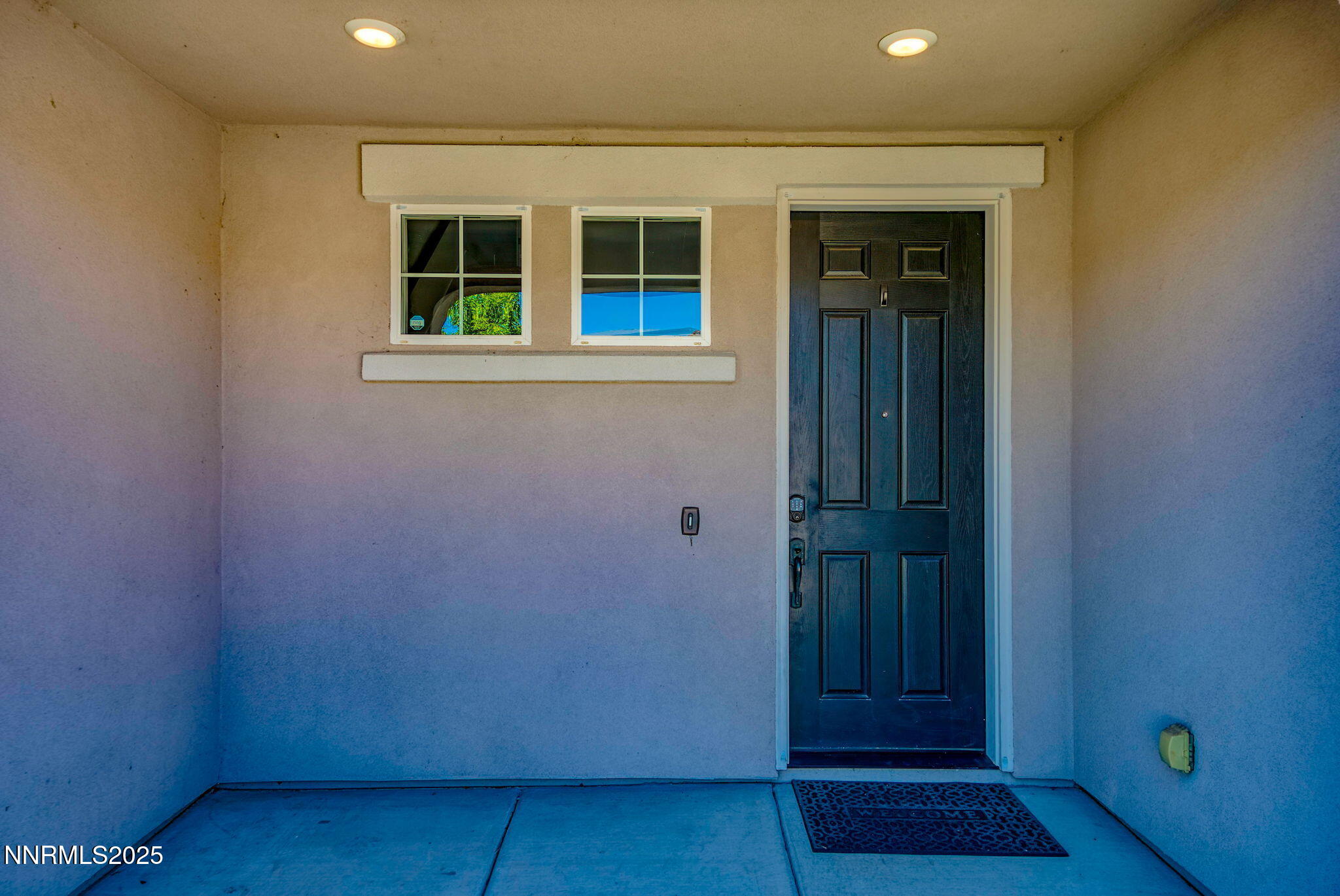 10455 Mott Court Reno, NV 89521 - Photo 4 of 41