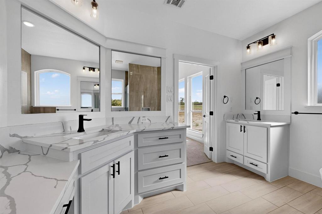 1025 Gonzollas Road Springtown, TX 76082 - Photo 22 of 37