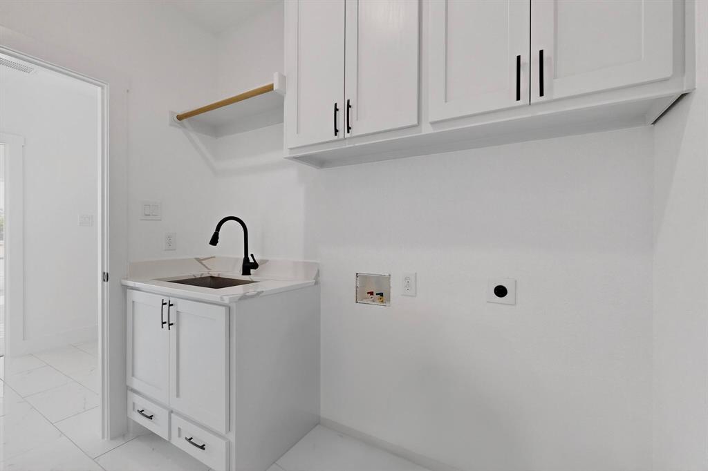 1025 Gonzollas Road Springtown, TX 76082 - Photo 31 of 37