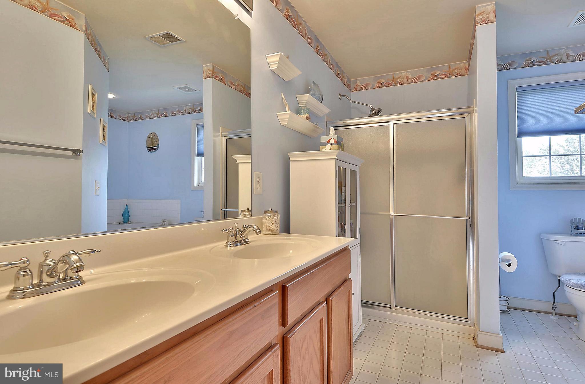607 Holy Cross Road Baltimore, MD 21225 - Photo 12 of 30 Master Bath