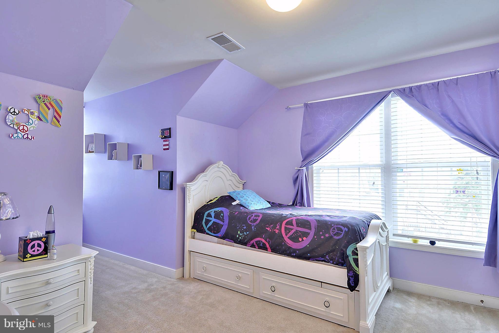 607 Holy Cross Road Baltimore, MD 21225 - Photo 14 of 30 Bedroom 2