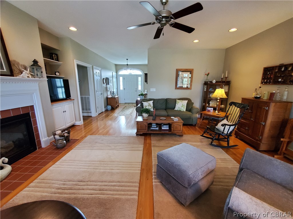 301 Grove Point Road Kilmarnock, VA 22482 - Photo 12 of 50