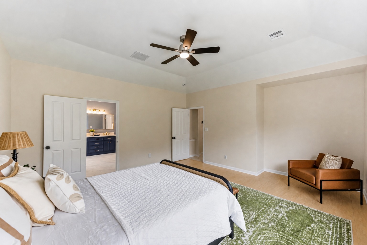 11200 Savin Hill Lane Austin, TX 78739 - Photo 10 of 32 a bedroom with a bed and window