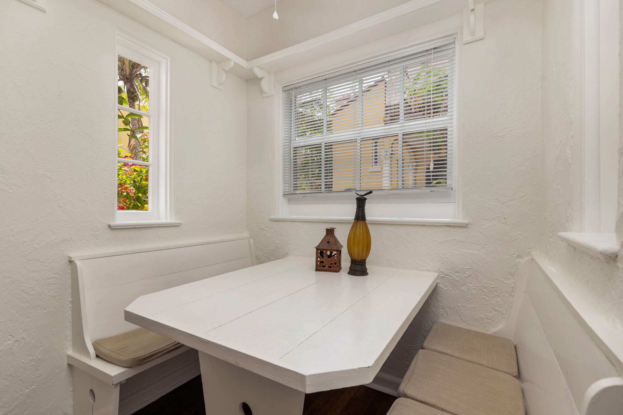 714 Sunset Road West Palm Beach, FL 33401 - Photo 11 of 31 Breakfast Nook