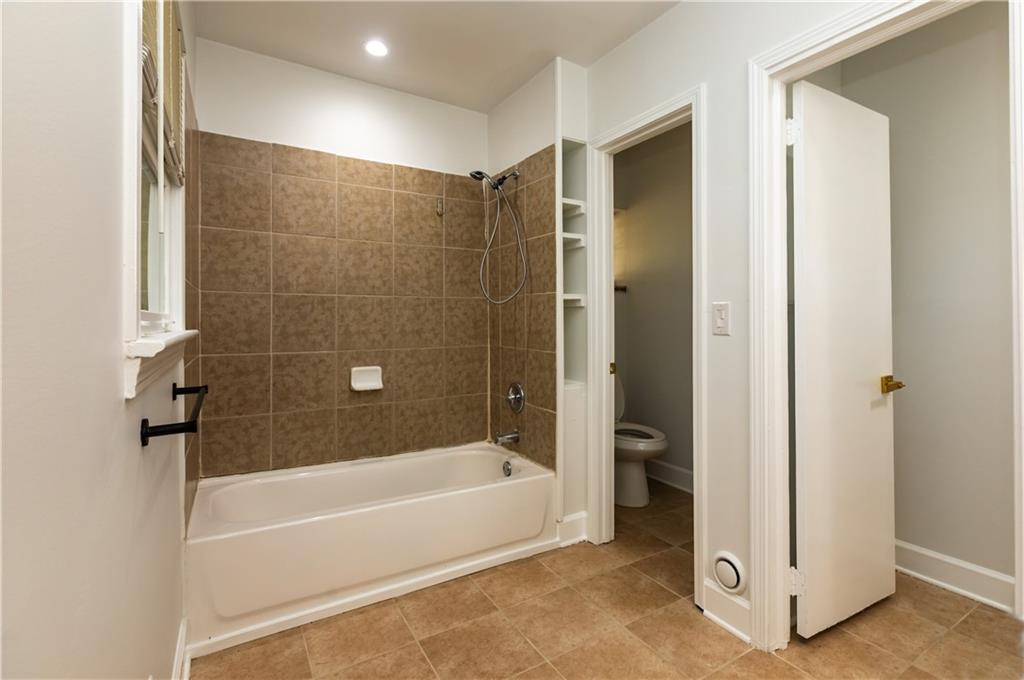 1392 Lively Ridge Road Northeast Atlanta, GA 30329 - Photo 24 of 41