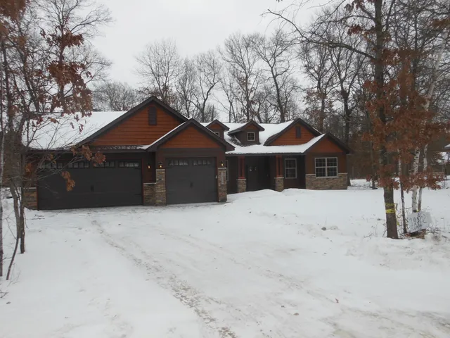 $584,900 | 14502 Lynndale Drive North, Baxter, MN 56425