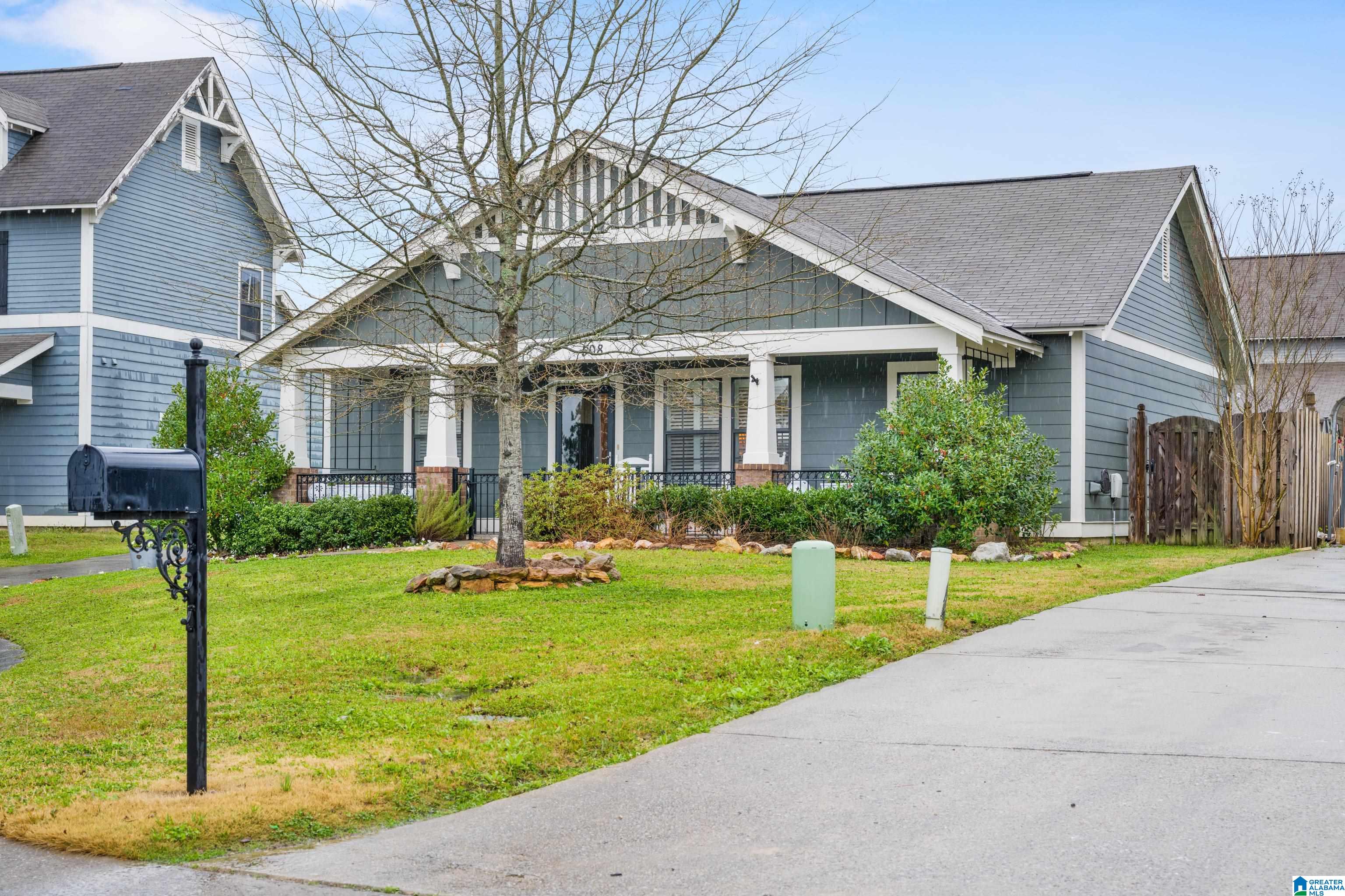 508 Enclave Court Calera, AL 35040 - Photo 3 of 26
