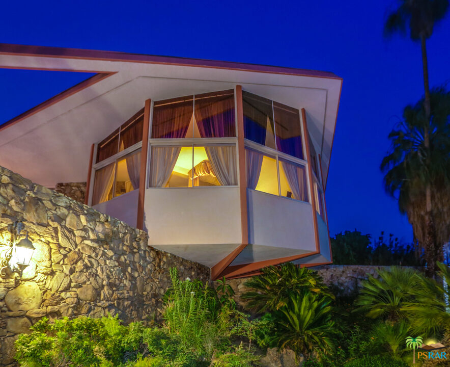1350 Ladera Circle Palm Springs, CA 92262 - Photo 6 of 50 a view of front door