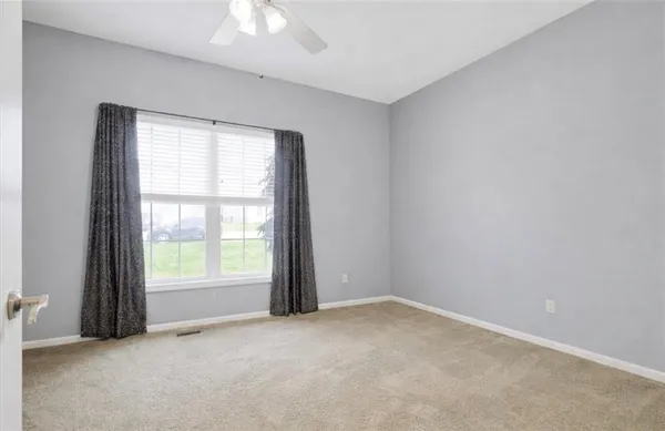 $450,000 | 811 Cherry Lane, Smithville, MO 64089